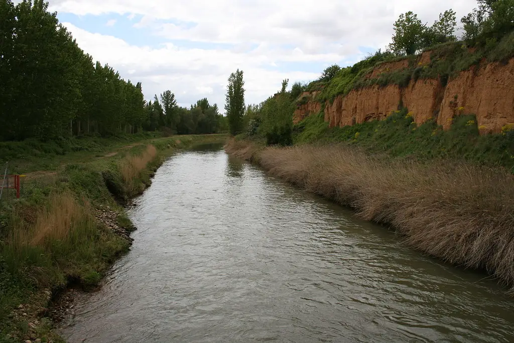 Canal del Esla (Leon)