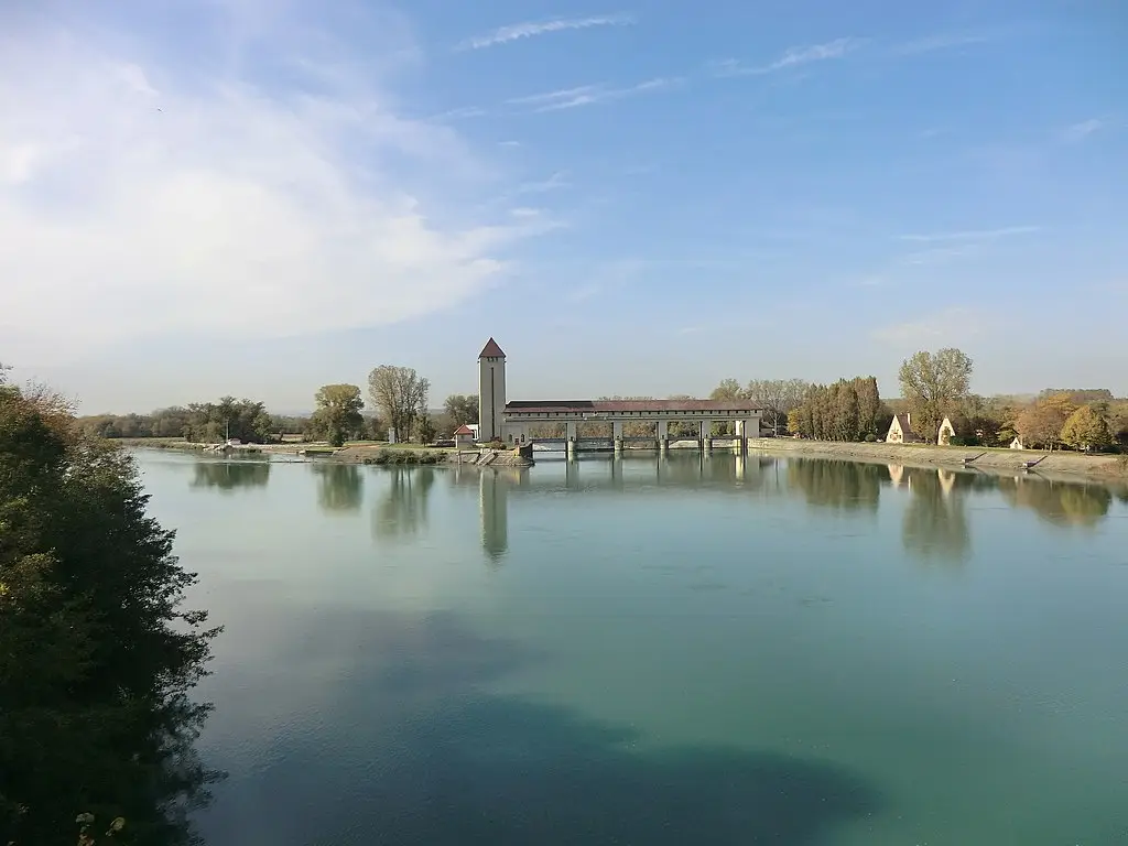 Canal de Jonage