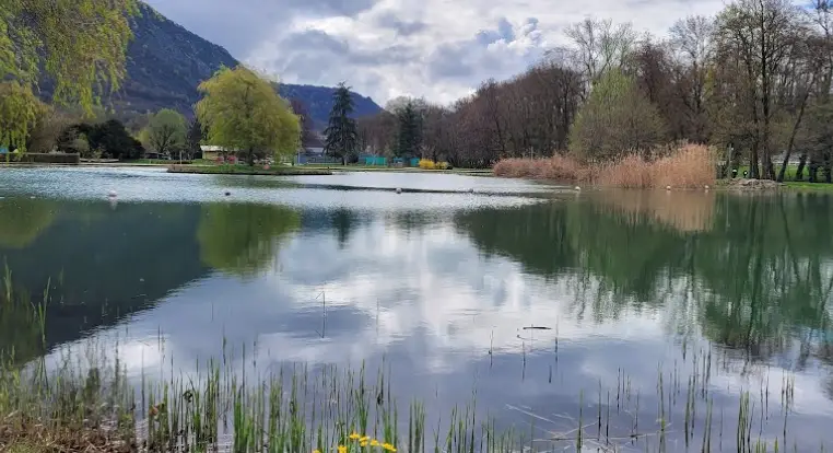 Plan d'eau de Challes-Les-Eaux