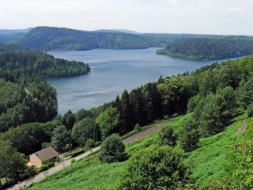 Lac de Pierre Percée