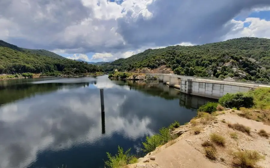 Le lac du Rizzanese