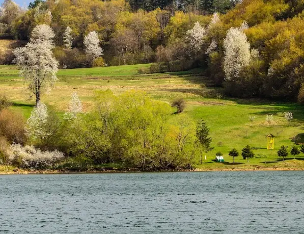 Radoinjsko Jezero