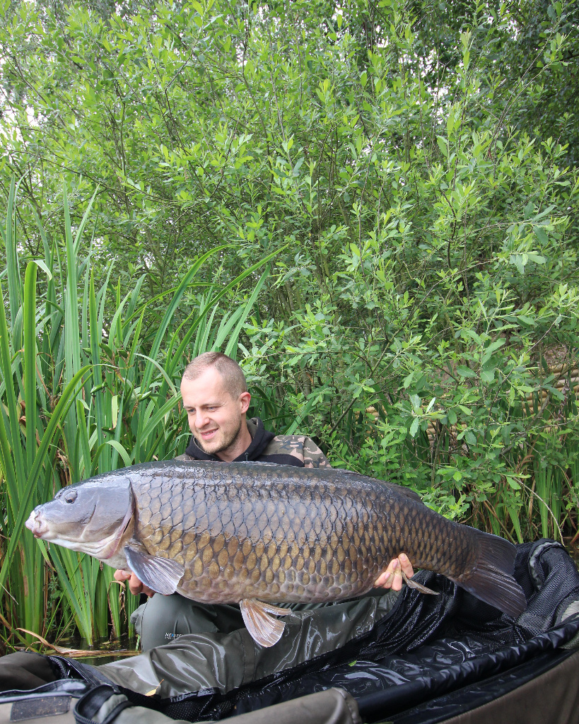 Dlouhý a tmavý šupináč s váhou 28 kg! 🇨🇿🐋🎣