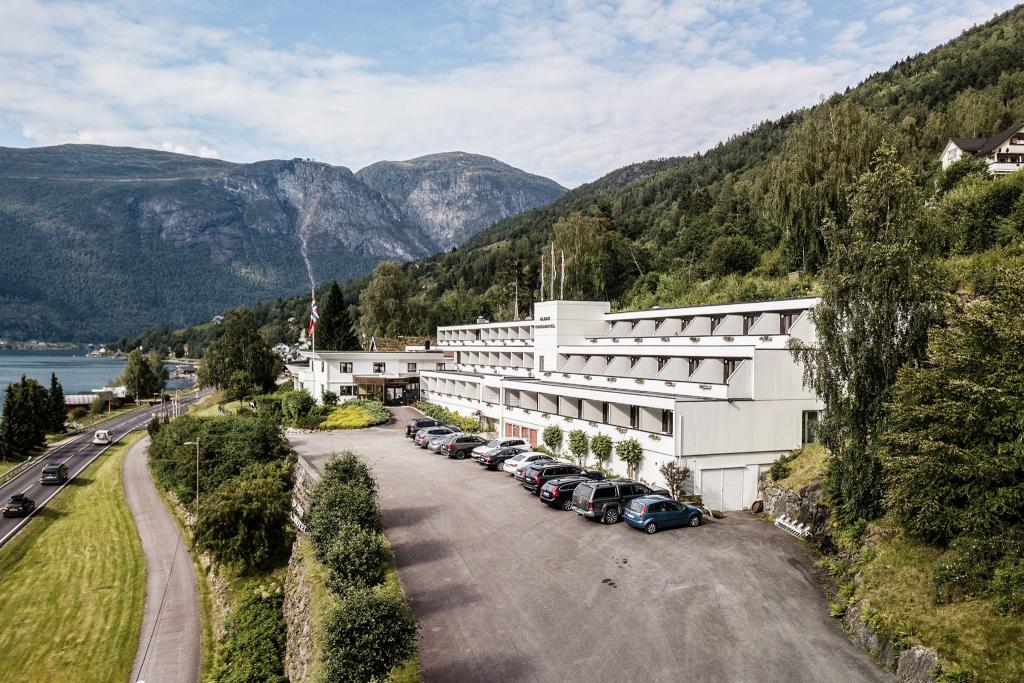 Olden Fjordhotel