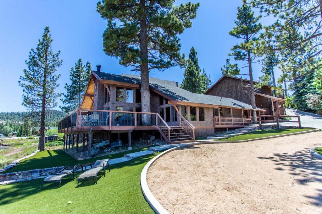 Big Bear Cool Cabins