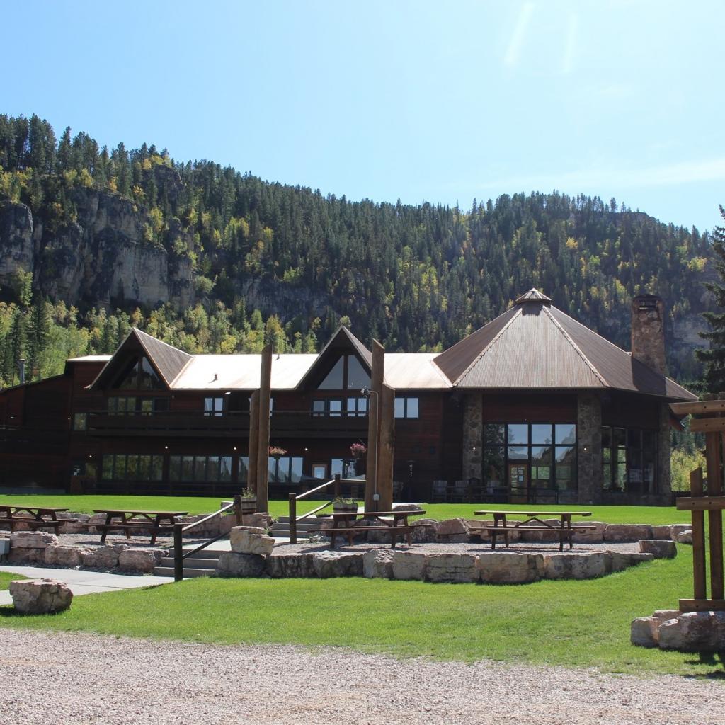 Spearfish Canyon Lodge