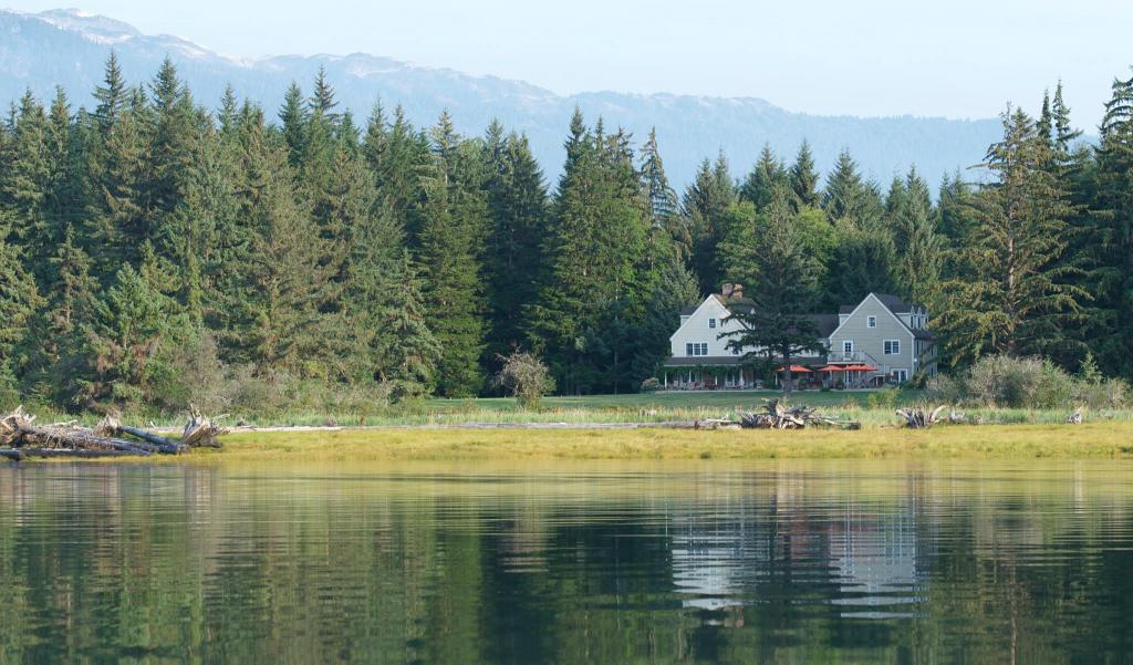 Minette Bay Lodge