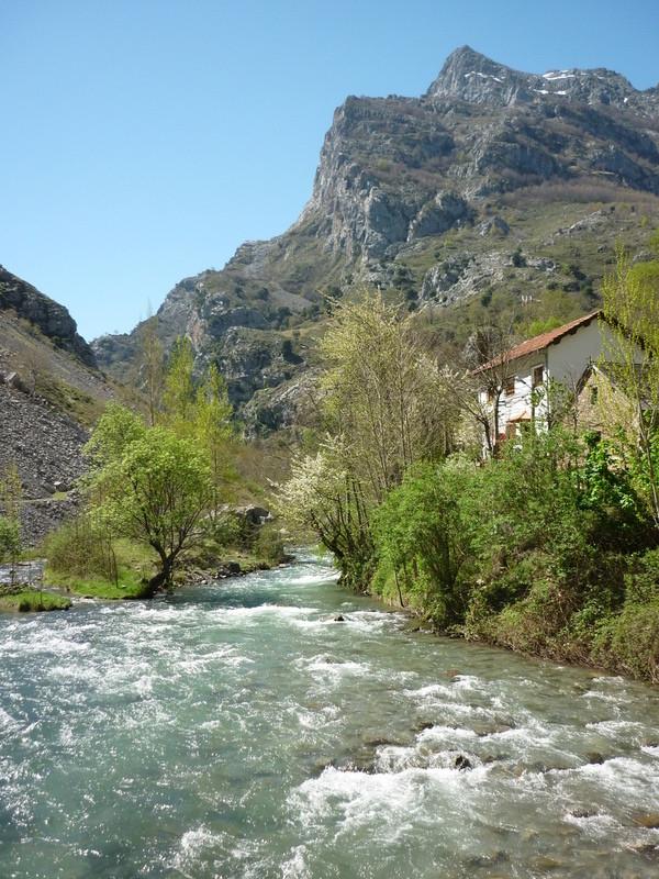 Cares - Refugio de Pesca