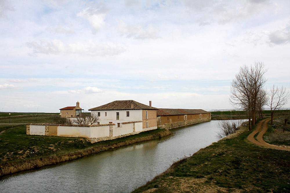 Charca Casas del Rey - Refugio de Pesca