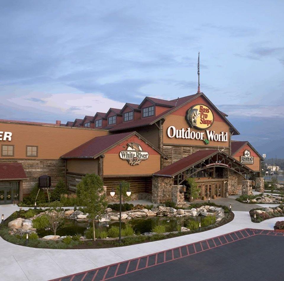 Bass Pro Shops (Harrisburg, PA)